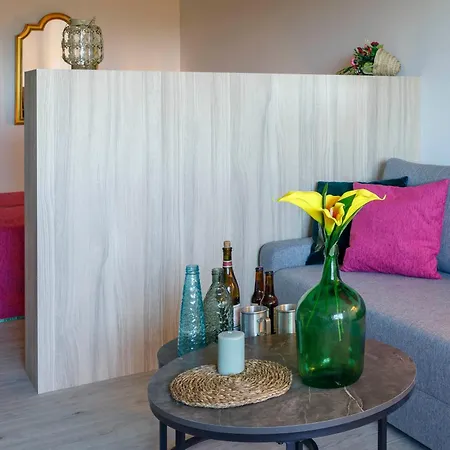 Luxury Singular Orange * Saint-Jacques-de-Compostelle